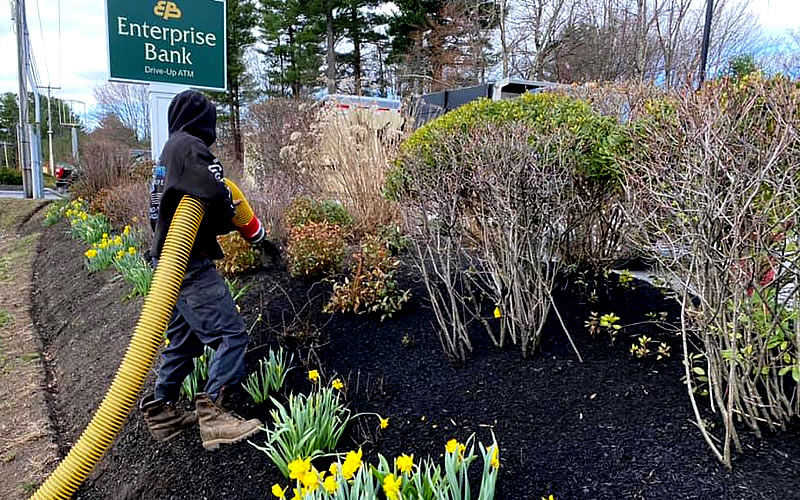 Lightning Landscape - NH Best Property Maintenance Lightning Landscape - NH Best Property Maintenance