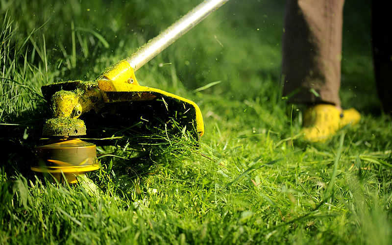 Lightning Landscape - NH Best Property Maintenance