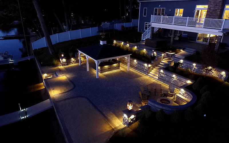 Lightning Landscape Inc - NH Outdoor landscape lighting